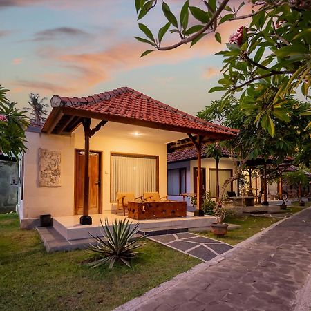 Ganesh Beach Hotel Candi Dasa  Luaran gambar